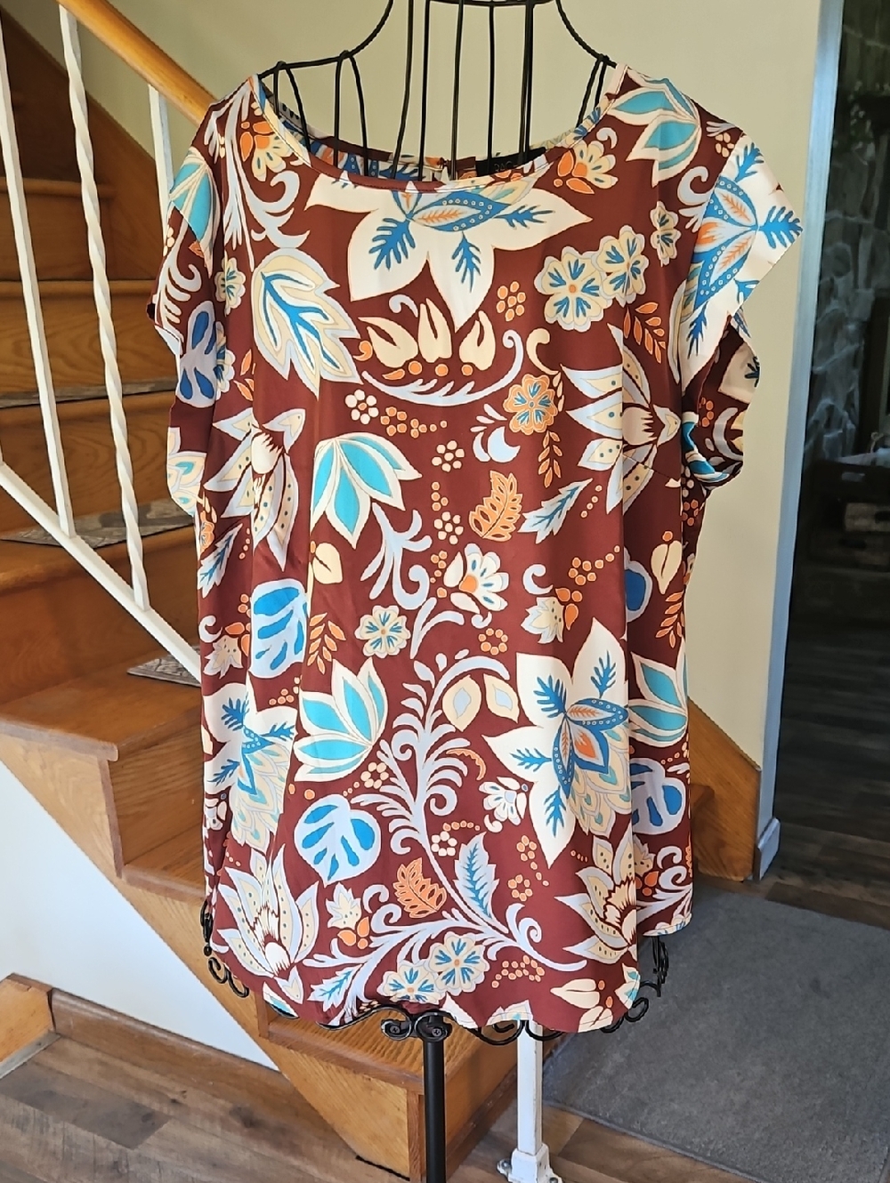 👚Rachel Roy Floral Cap Sleeve Top